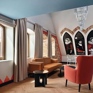 Radisson Red Gdansk, Wyspa Spichrzow
